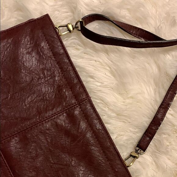 Bueno Plum Crossbody Bag with Adjustable Strap NWOT - Picture 9 of 11